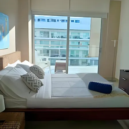 Apartamento Terraza Frente Al Mar Y Salida Directa A La Playa Cartagena