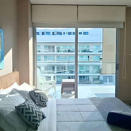 Apartamento Terraza Frente Al Mar Y Salida Directa A La Playa *