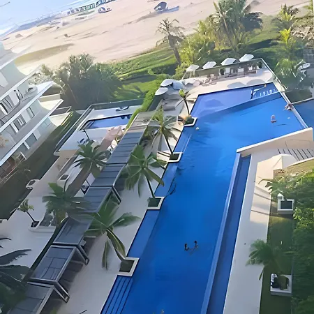 Apartamento Terraza Frente Al Mar Y Salida Directa A La Playa